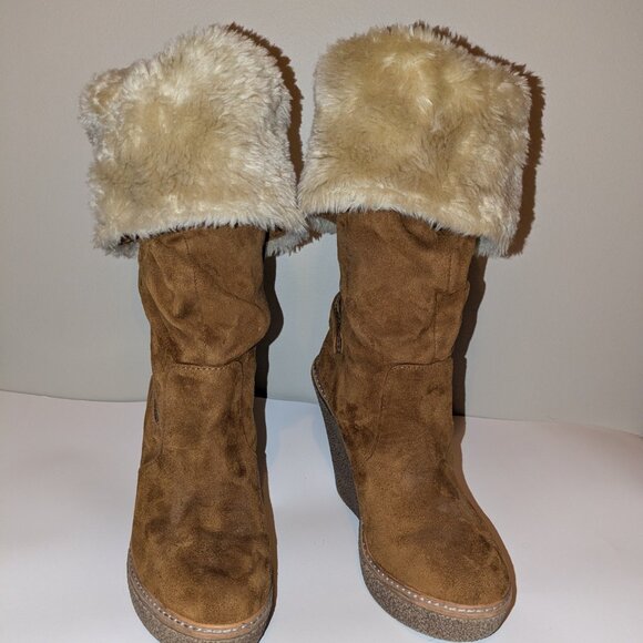 Baker’s “Furbee” Faux Fur Convertible Wedge Boots – Women’s Size 10 – Tan - Picture 4 of 7